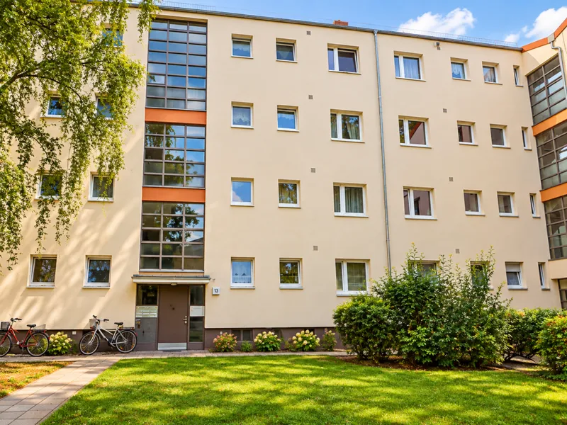 Geräumige 3,5-Zimmer-Wohnung im schönen Berlin-Lankwitz — photo 1